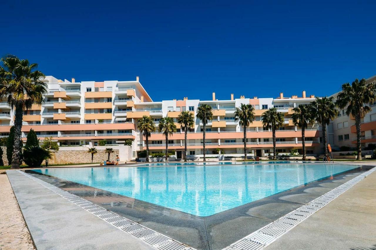 Fantastic Seaside Family Apartment With Pool Parede Buitenkant foto